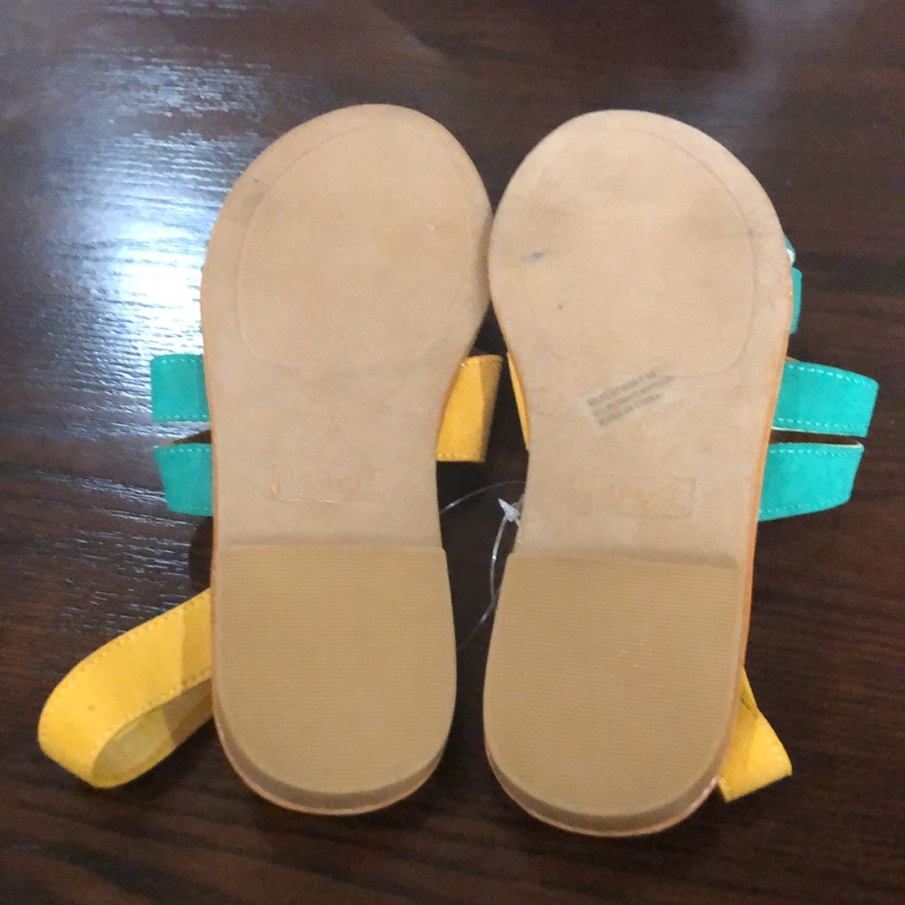 Sandals - Picture 5 of 5